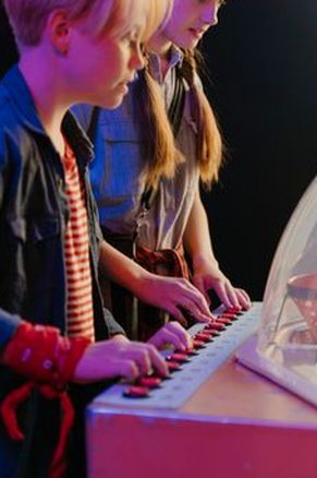 mậu binh trực tuyến Debet